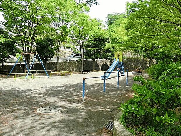 富岡第三公園(約1,108m)