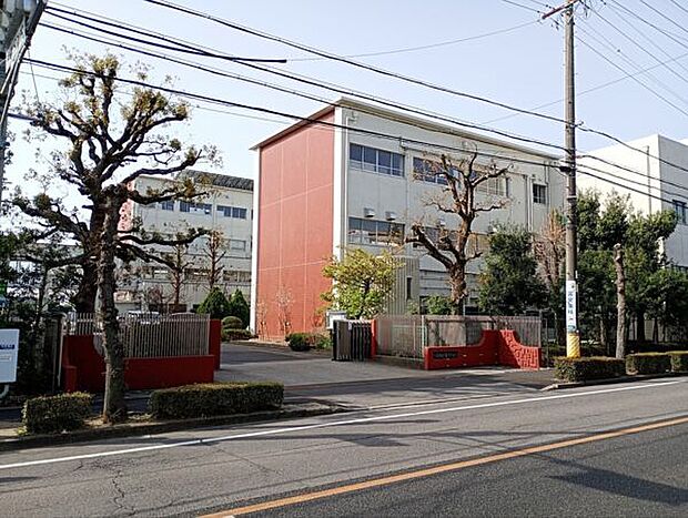 刈谷市立刈谷南中学校(約1,557m)