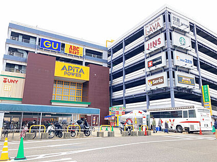 ウエルシア名古屋上飯田北町店 996m