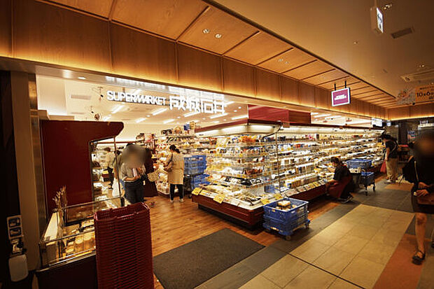 成城石井アスティ一宮店(約1,912m)