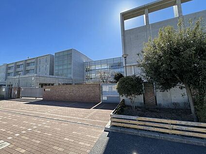 北区立十条富士見中学校 1664m