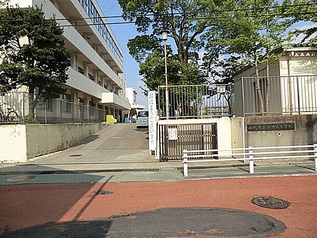 船橋市立海神南小学校(約730m)