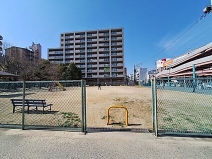 東一津屋公園 1199m