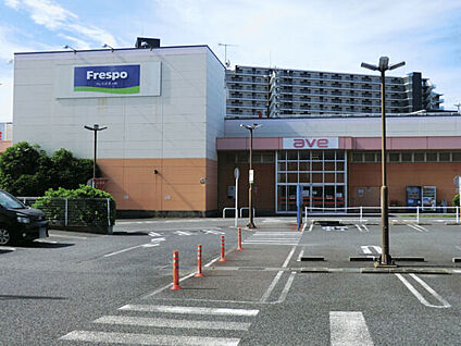 エイヴイ茅ヶ崎店 623m