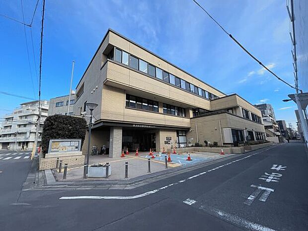 昭和町図書館(約800m)