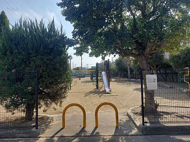 南本町第２公園（約140m）