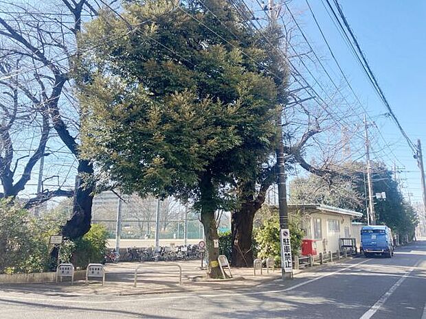 練馬区立学田公園（約1,216m）