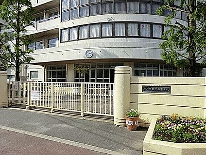 市川市立妙典中学校 466m