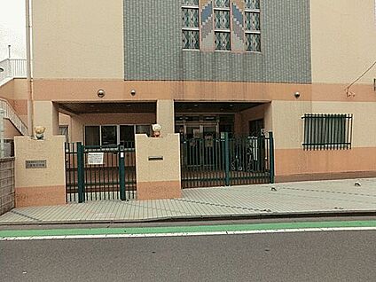 八雲台保育園 750m