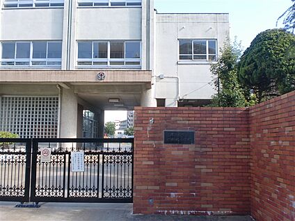 名古屋市立六郷北小学校 151m
