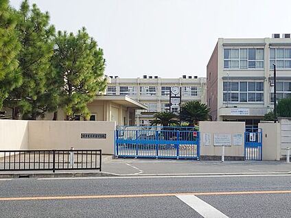 枚方市立中宮中学校 1214m