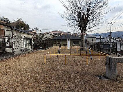 花屋敷第二公園 1308m