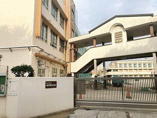 名古屋市立日比野中学校(約1,028m)