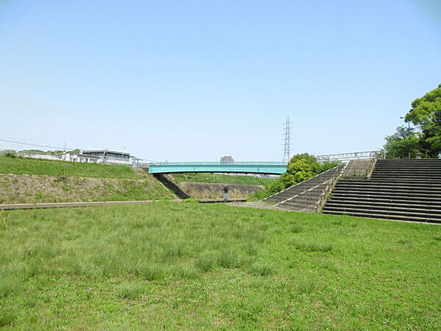 天白川であい公園(約1,114m)