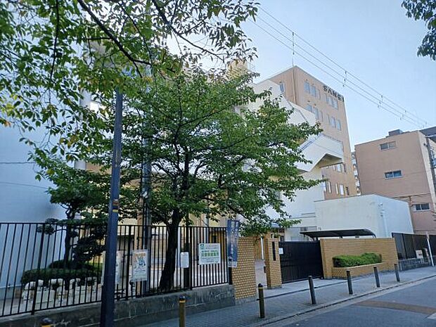 大阪市立玉津中学校(約344m)