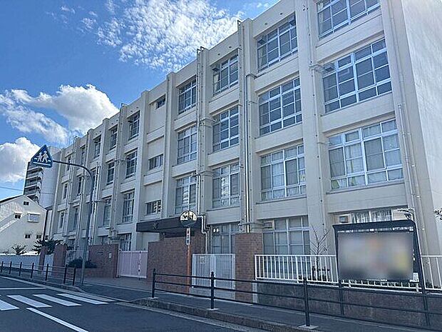 大阪市立諏訪小学校(約507m)