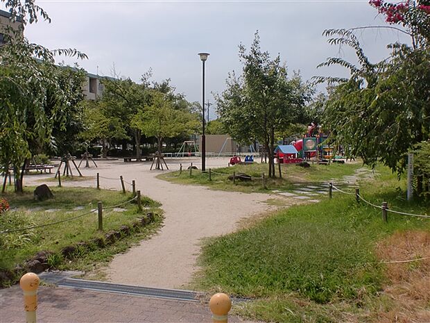 惣作公園（約468m）