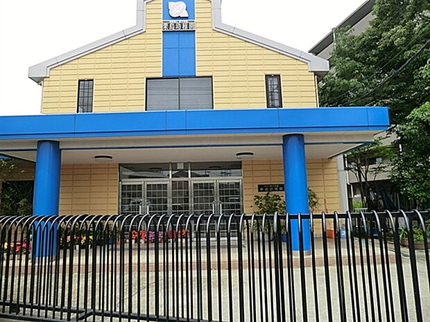 栗島幼稚園(約542m)