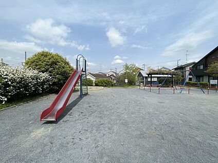 中尾町第三公園 937m