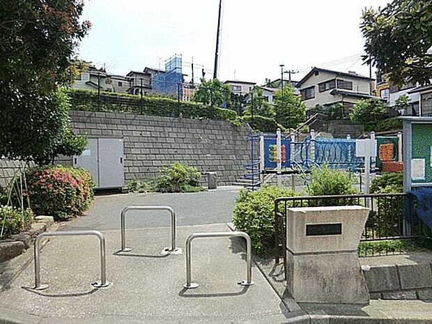 中尾町第三公園(約937m)