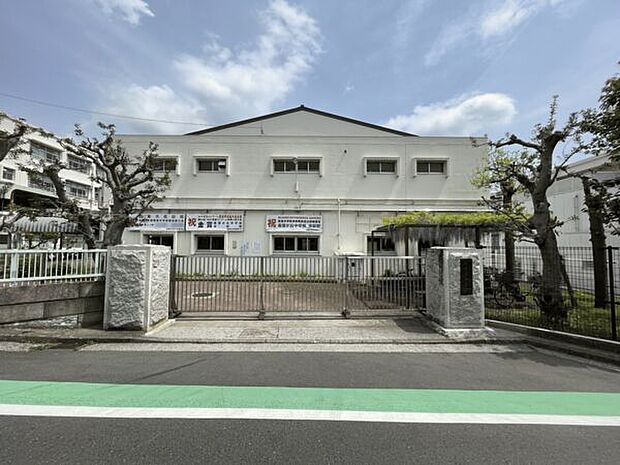 横浜市立希望が丘中学校(約763m)