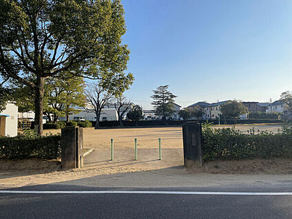 一色公園 324m