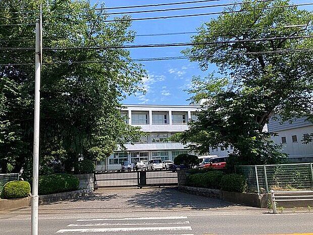 流山市立八木中学校(約1,644m)