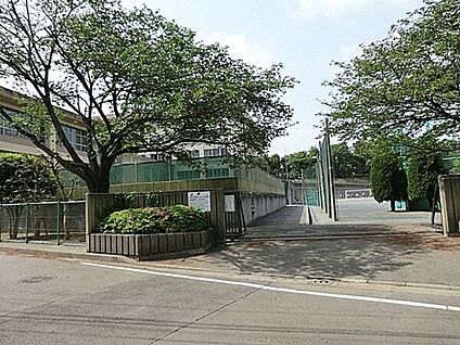 茅ヶ崎市立赤羽根中学校 1171m