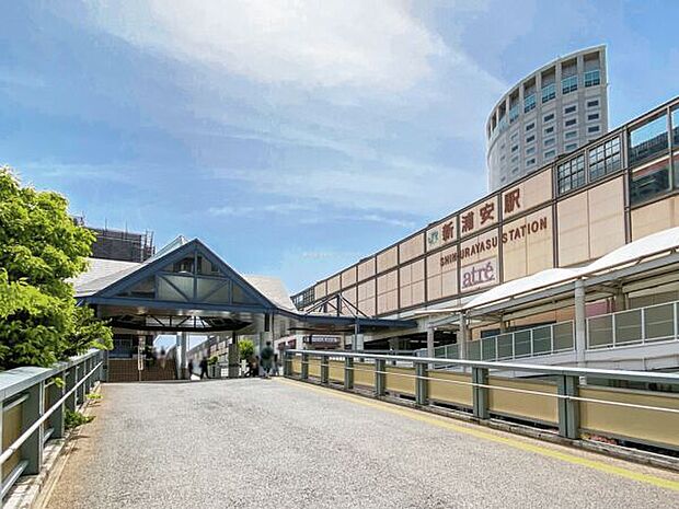 京葉線「新浦安」駅（約1,520m）