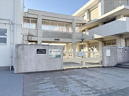 豊治小学校 2282m