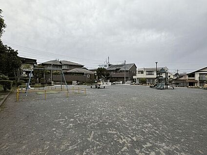 横浜市立小山台小学校 860m