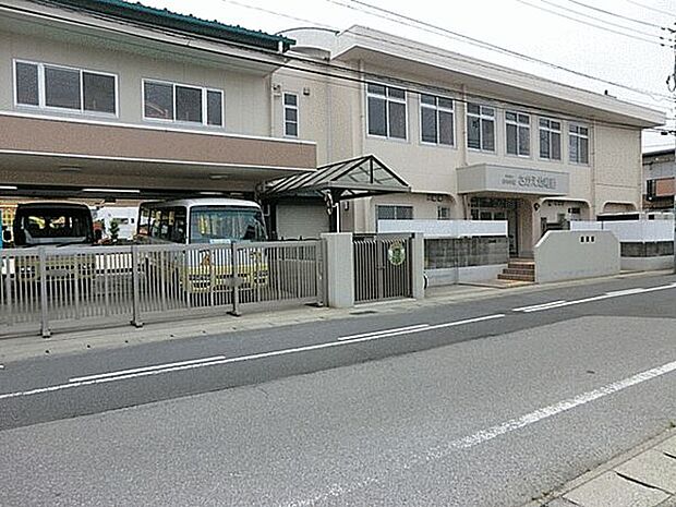 さかえ幼稚園(約578m)