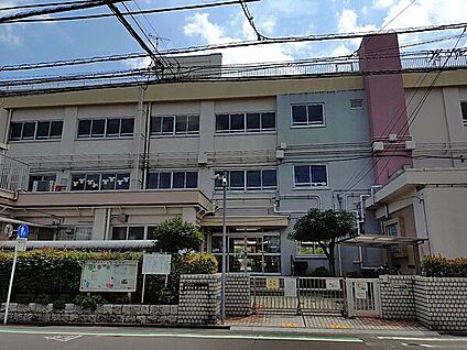 江戸川区立鹿骨松本小学校 876m