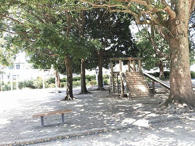 さるびあ公園（約1,307m）