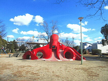 名古屋市立常磐小学校 326m