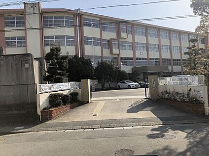 福岡市立田島小学校 765m
