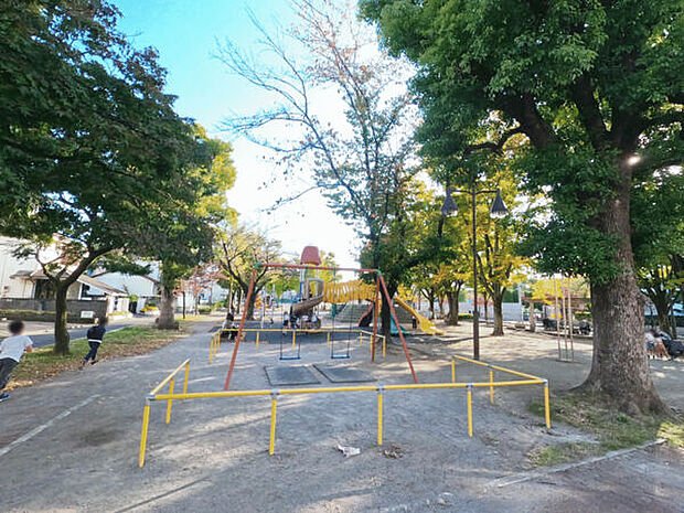 東町公園（約1,150m）