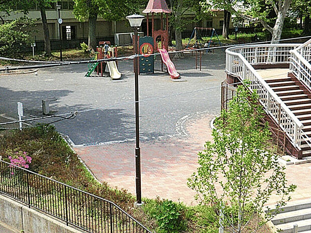 平川町公園(約777m)