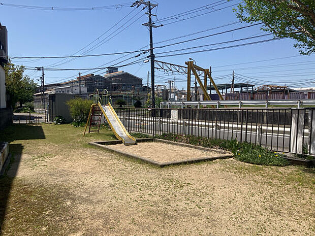 幸町第2遊園（約559m）