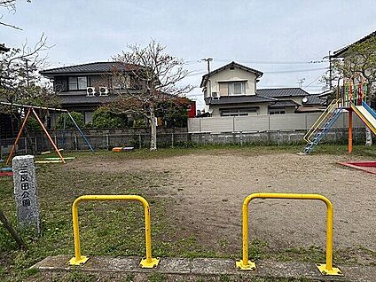 三反田公園 1642m