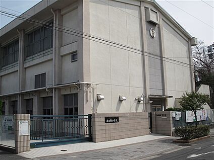 名古屋市立春日野小学校 549m