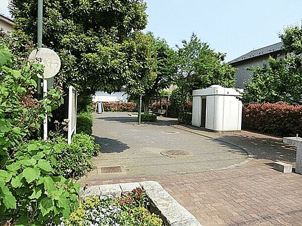 小柳町公園(約287m)