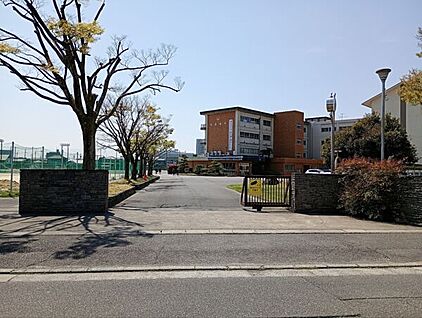 安城市立安城南中学校 2110m