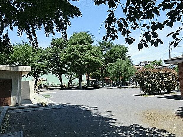 葭根公園(約967m)