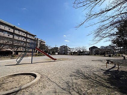 南流山２号公園 525m