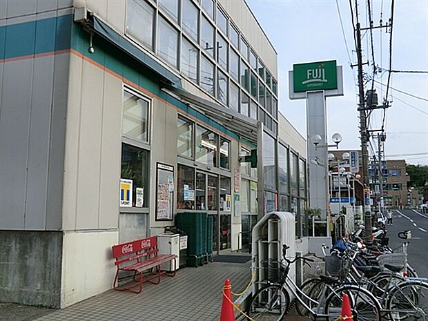 FUJI鳥山店（約1,109m）