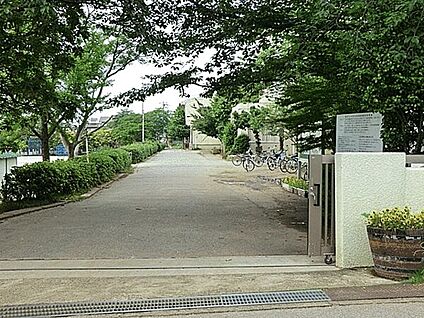 柏市立増尾西小学校 1281m