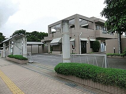 西川医院 230m
