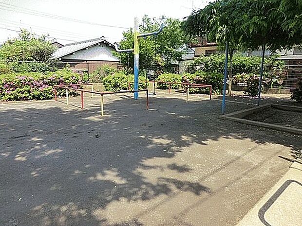 花5児童公園(約279m)