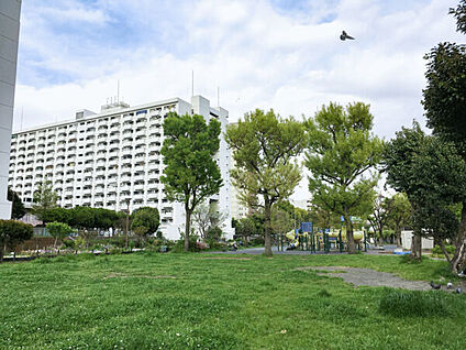 緑道公園 139m